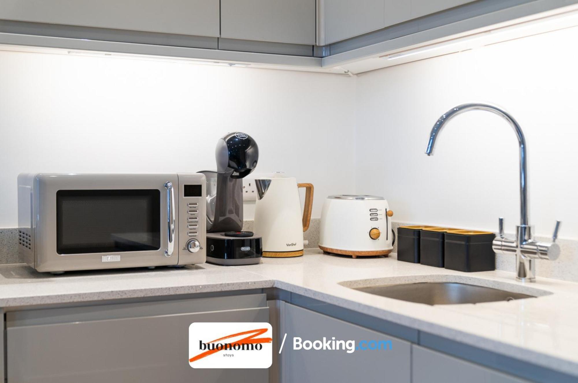 Two Bedroom Apartment At Buonomo Stays Short Lets & Serviced Accommodation Close To Wimbledon Tennis Courts Londen Buitenkant foto