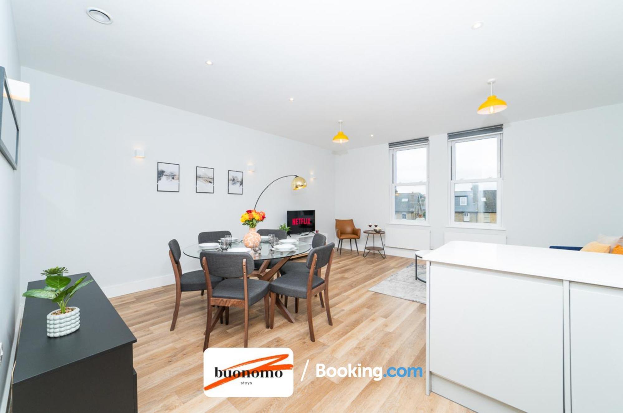 Two Bedroom Apartment At Buonomo Stays Short Lets & Serviced Accommodation Close To Wimbledon Tennis Courts Londen Buitenkant foto