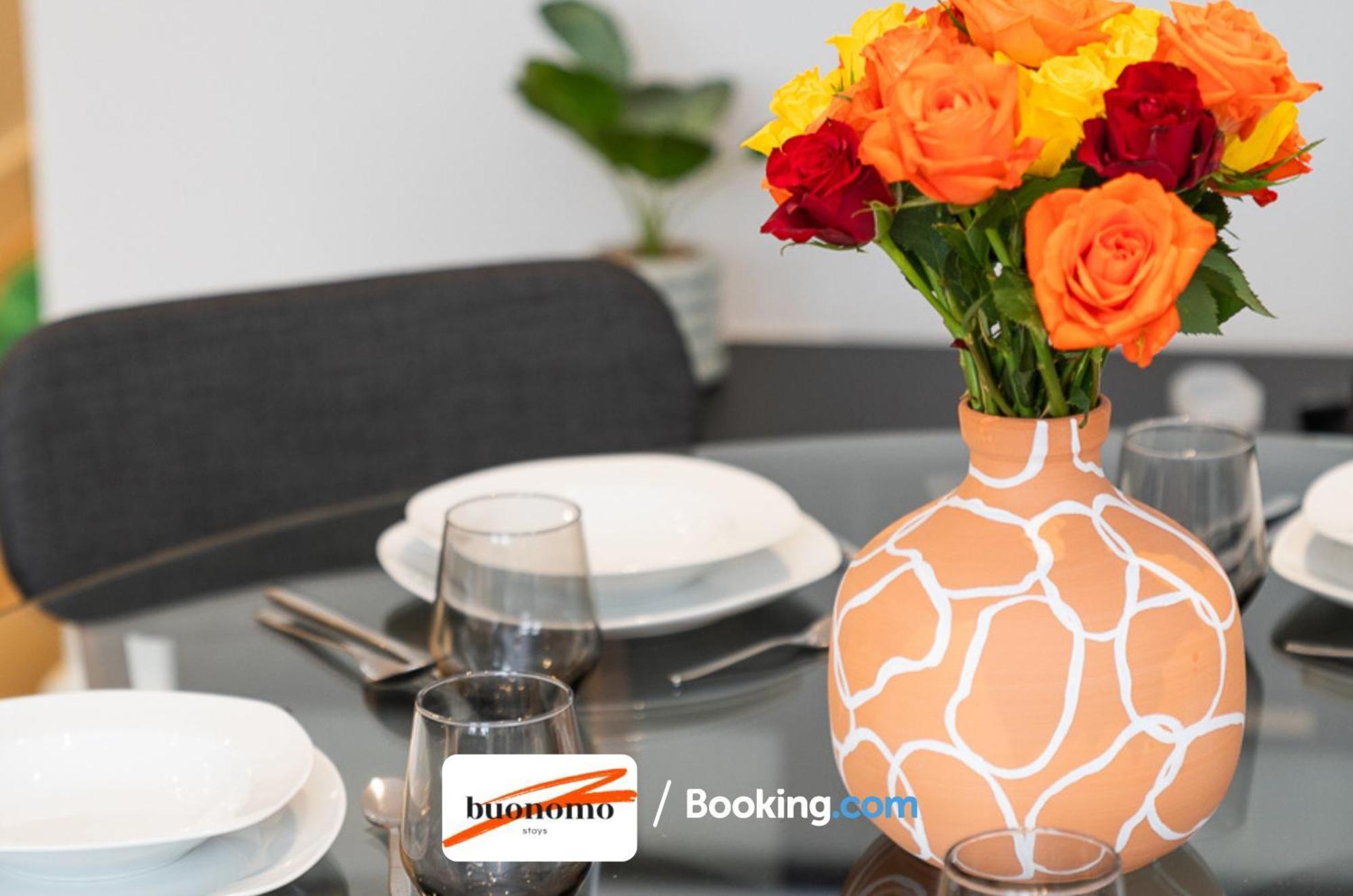 Two Bedroom Apartment At Buonomo Stays Short Lets & Serviced Accommodation Close To Wimbledon Tennis Courts Londen Buitenkant foto