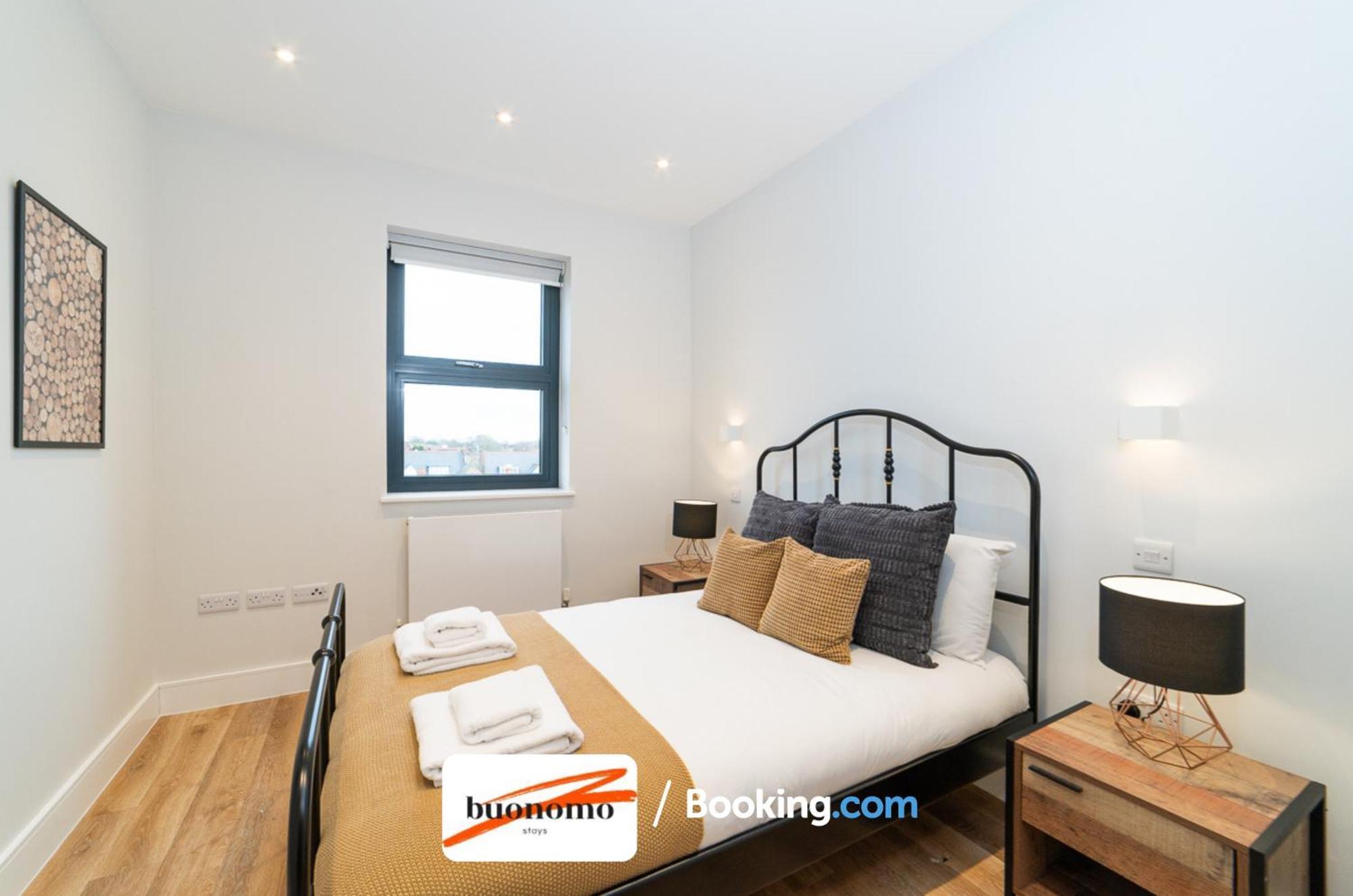 Two Bedroom Apartment At Buonomo Stays Short Lets & Serviced Accommodation Close To Wimbledon Tennis Courts Londen Buitenkant foto
