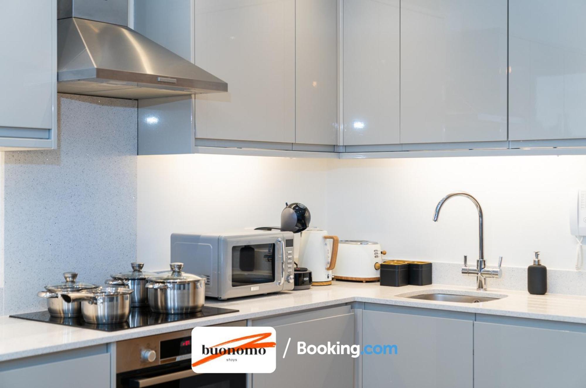Two Bedroom Apartment At Buonomo Stays Short Lets & Serviced Accommodation Close To Wimbledon Tennis Courts Londen Buitenkant foto